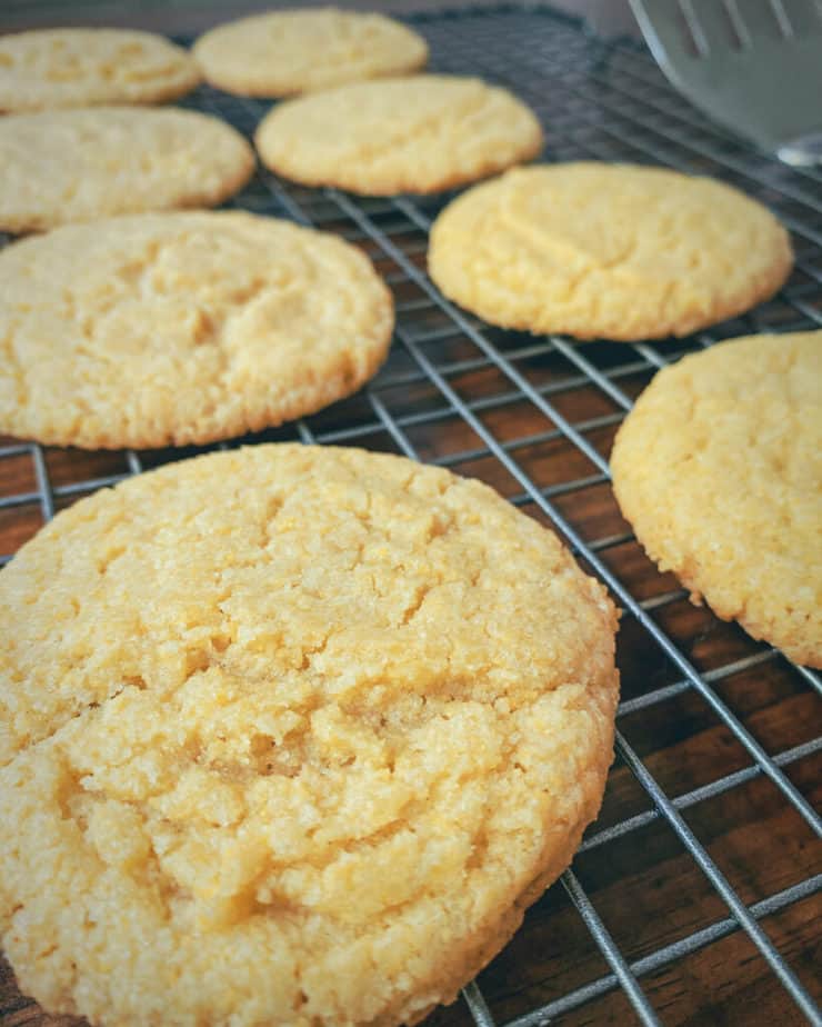 An up-close shot of the completed plain corn cookies on a cooling rack